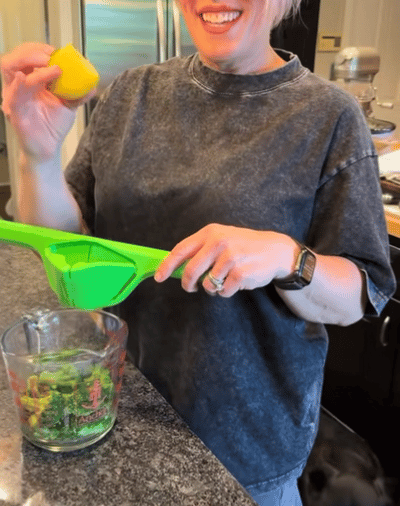 ๐ Squeeze Freshness Instantly โจ Ultimate Lemon Squeezer โ For Effortless, Mess-Free Juicing All Day! ๐