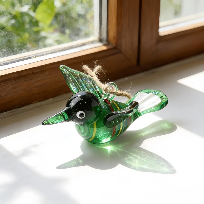 🕊️Hand Blown Glass Bird Ornament – Colorful Glass Bird Suncatcher