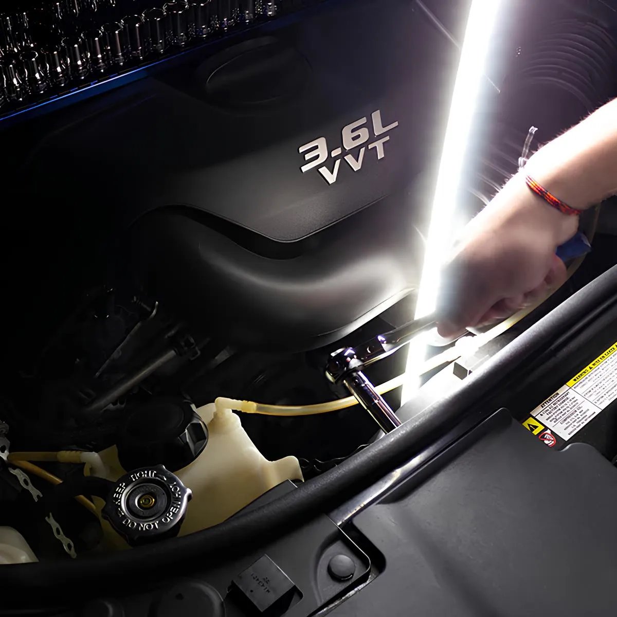 🔥Bendable Flexible LED Work Light💡: Your Professional Light for Narrow Spaces 🛠️