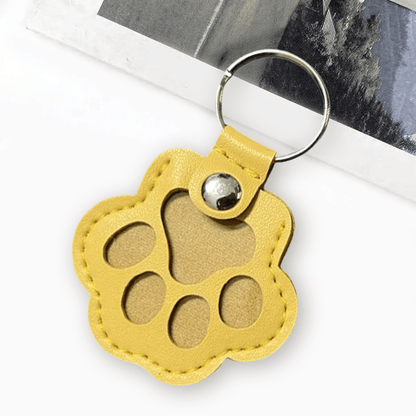 🐾Pet Paw Shaped Leather Keychain - Keep Them By Your Side✨