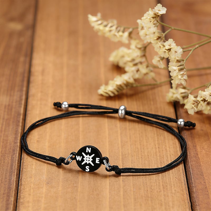 Graduation Compass Bracelet for Class of 2026 – Inspirational Gift for Her Him, High School College 8th Grade Graduate, Stainless Steel with Heartfelt Card & Graduation Cap Box