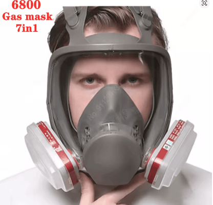 Full-face self-filtering respirator for protection against dust and toxic substances