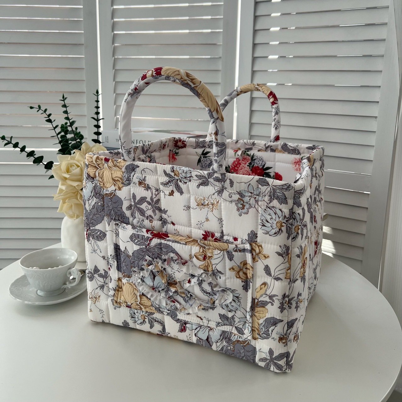 Storage Basket,Floral print storage baskets and organizers, available in a variety of styles, make a perfect gift for your loved ones.