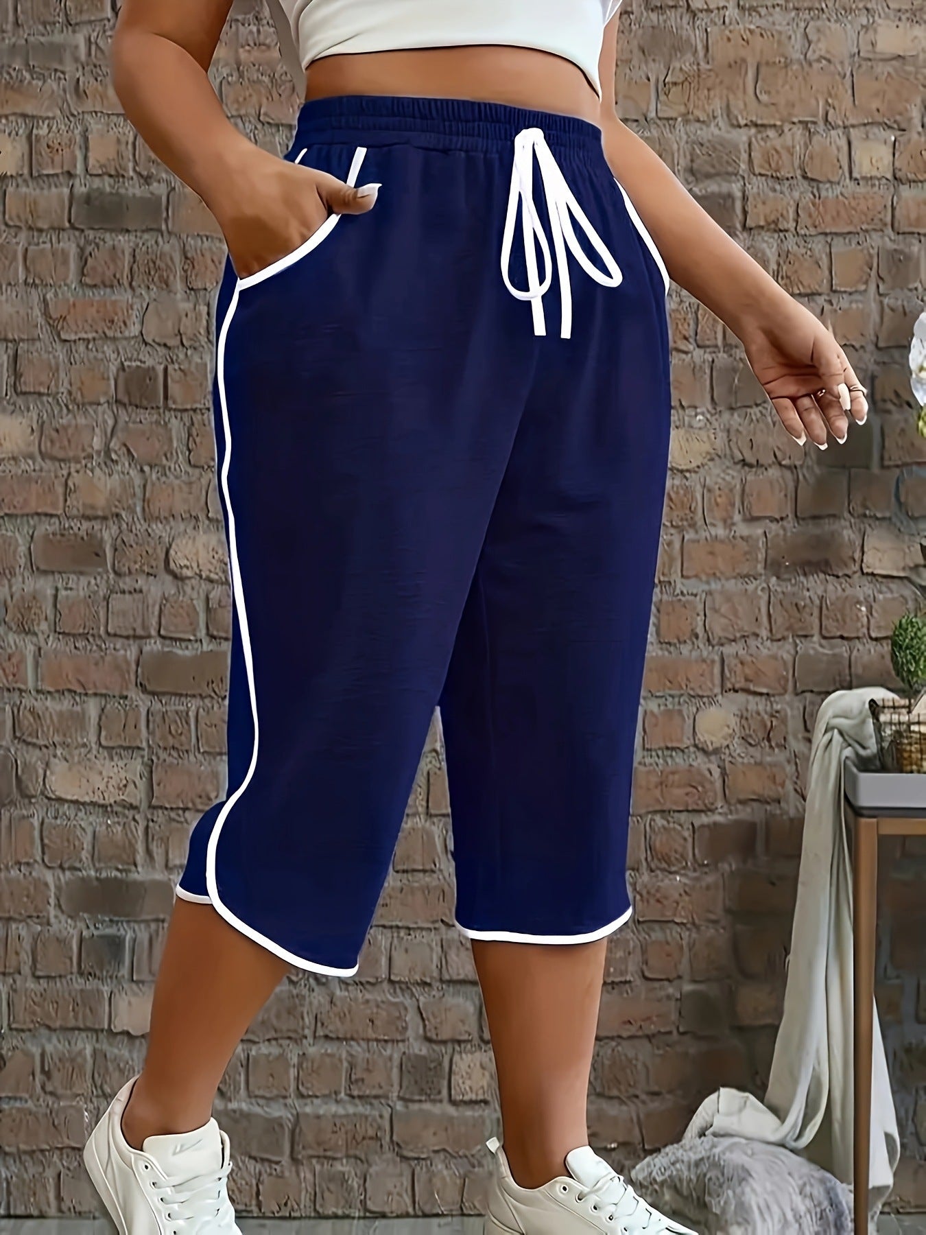 Women's Drawstring Capri Pants with Pockets