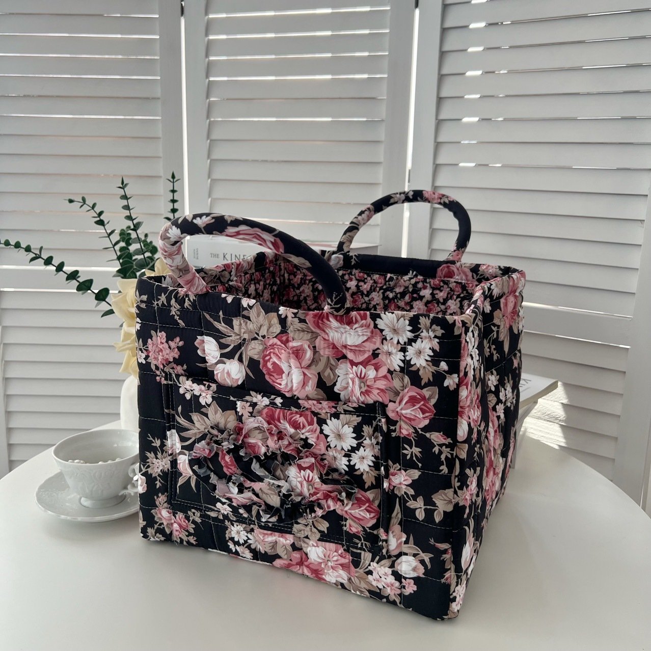 Storage Basket,Floral print storage baskets and organizers, available in a variety of styles, make a perfect gift for your loved ones.