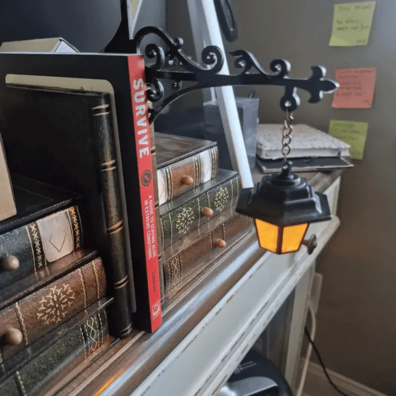 Library Lantern-Decorative Bookshelf Lighting