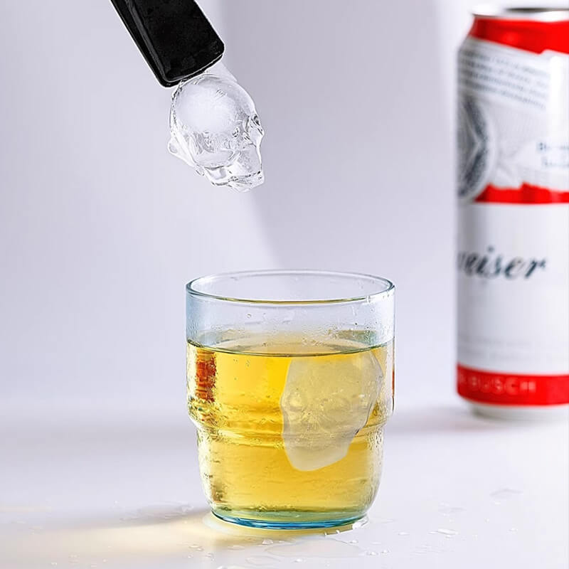 Skull-shaped ice cube mold